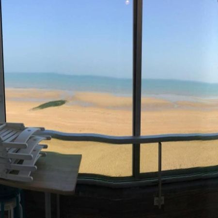 Appartement T2 Avec Vue Sur Mer Directe ! Courseulles-sur-Mer Exterior foto